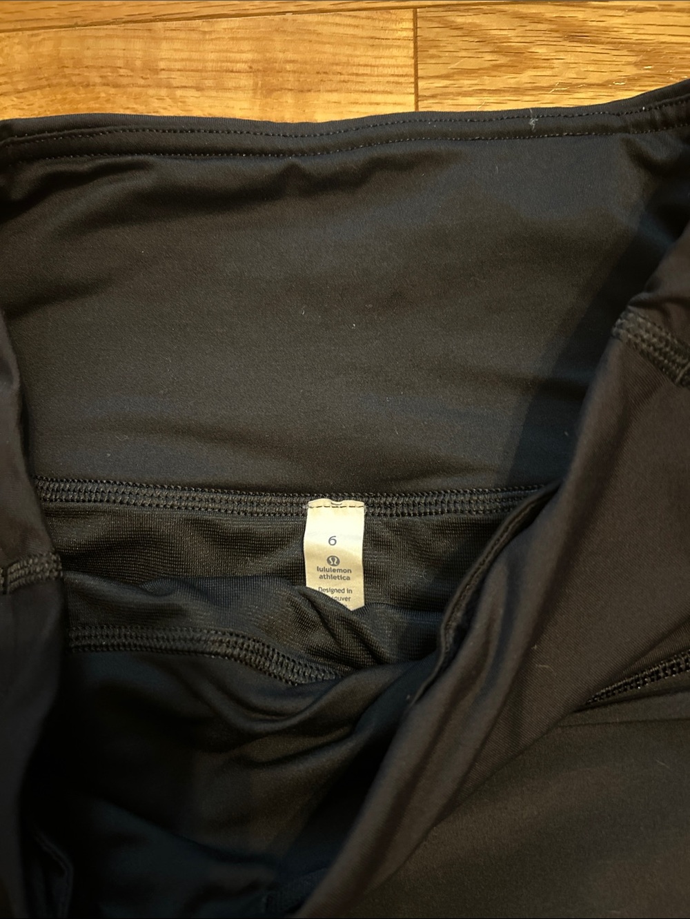 lululemon athletica high-waist speed shorts, 2.5”. Size 6, black - Picture 2 of 5